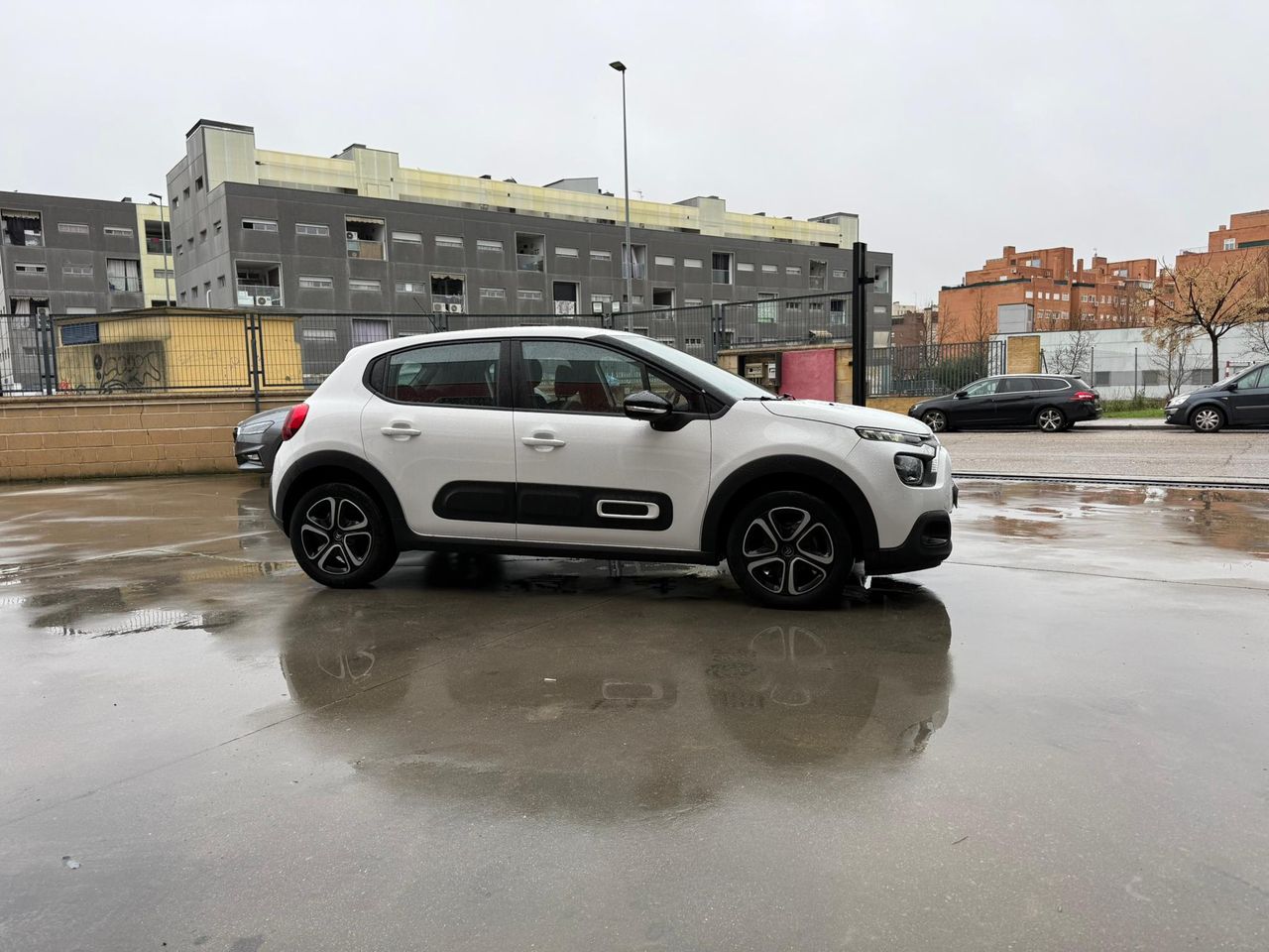 Citroën C3 PureTech 60KW (83CV) Feel - Foto 2