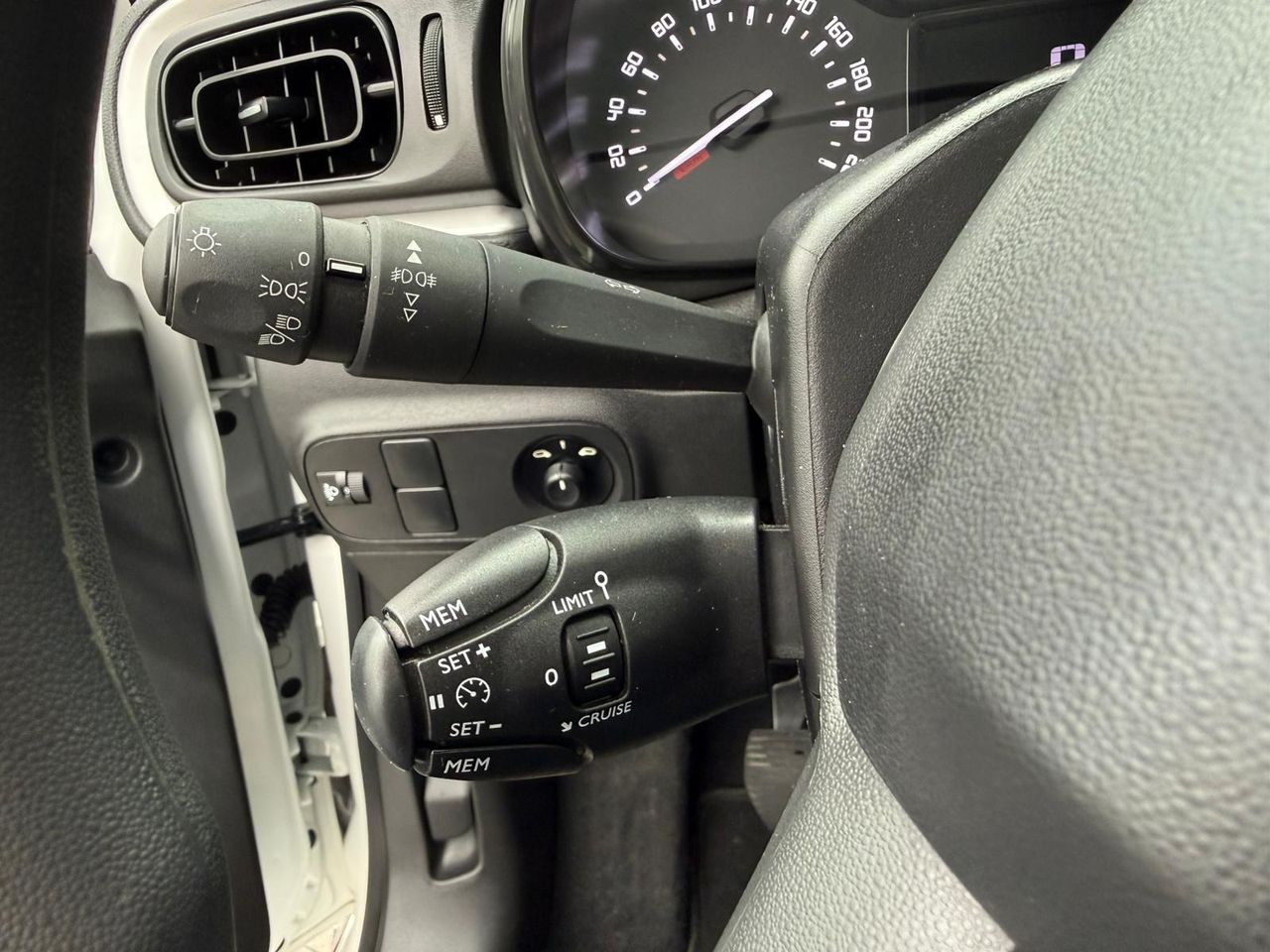 Citroën C3 PureTech 60KW (83CV) Feel - Foto 2