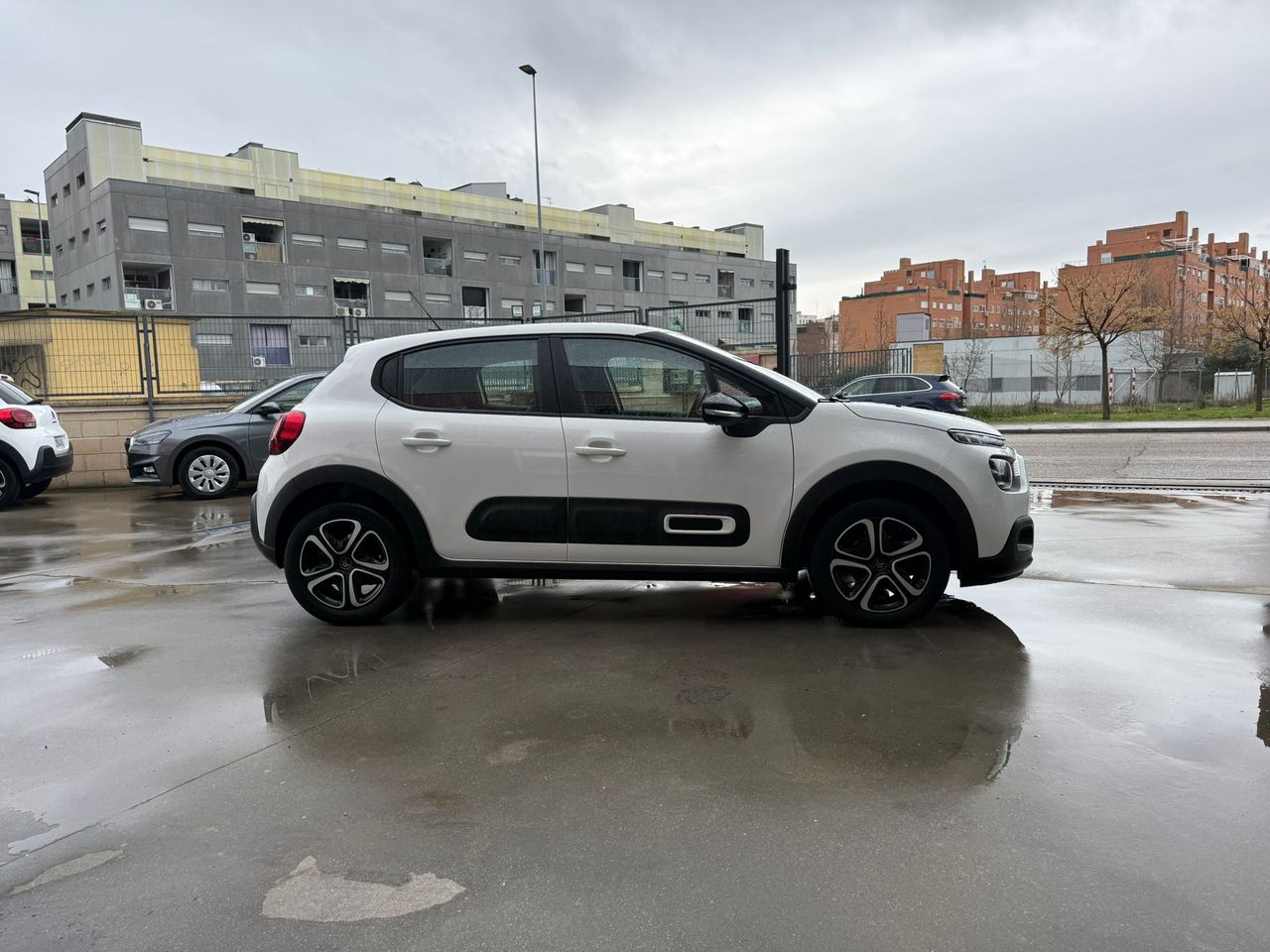 Citroën C3 PureTech 60KW (83CV) Feel - Foto 2