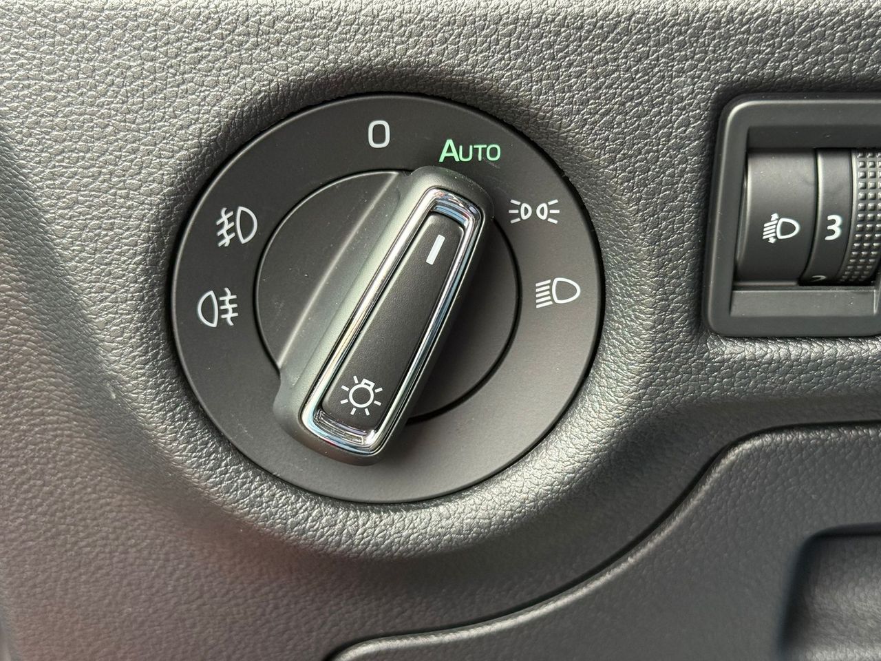 Skoda Kamiq 1.0 TSI 85kW (115CV) DSG SELECTION - Foto 2