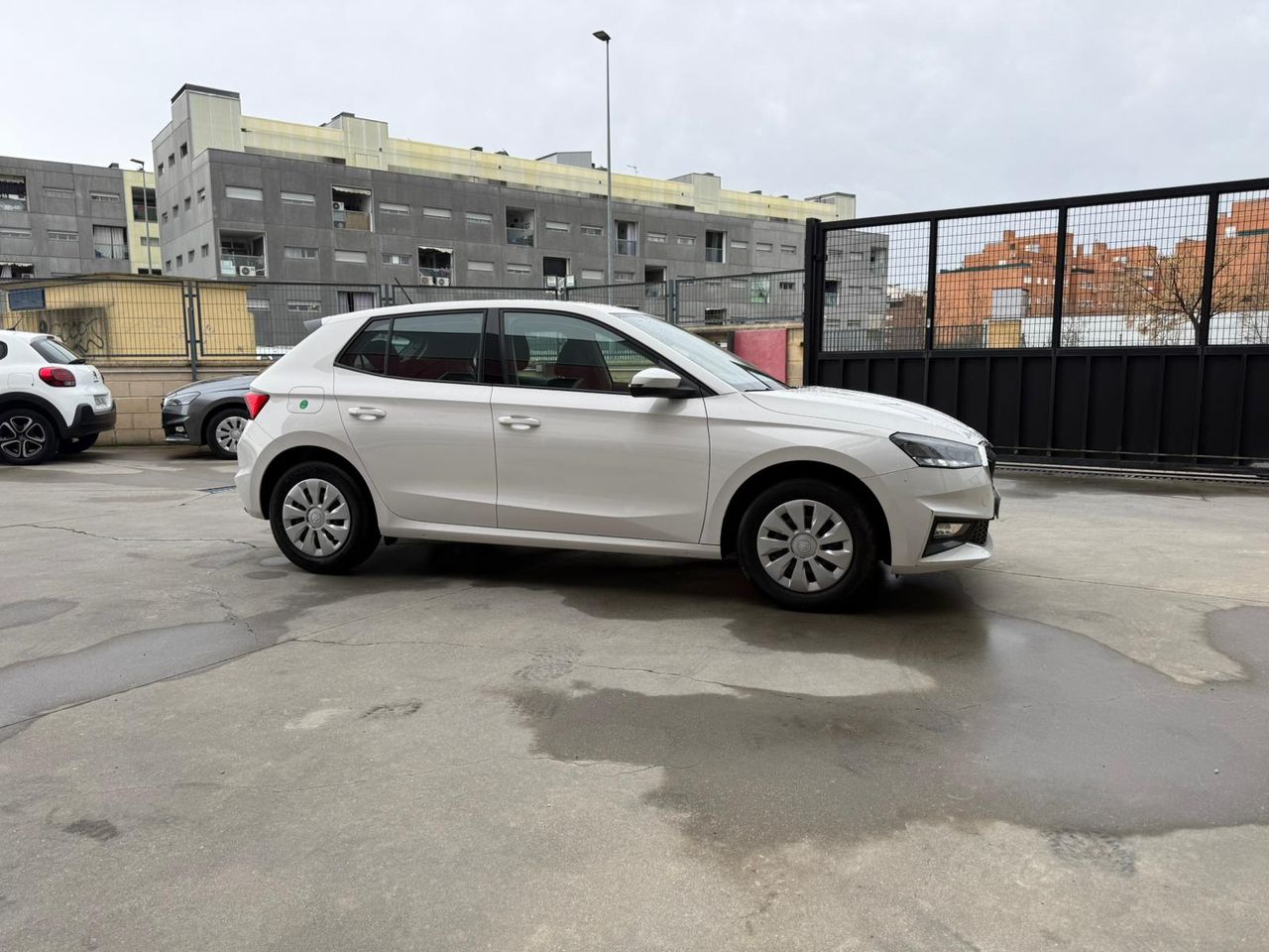 Skoda Fabia 1.0 MPI 59KW (80CV) Essence - Foto 2