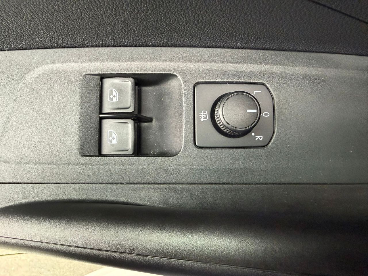 Skoda Fabia 1.0 MPI 59KW (80CV) Essence - Foto 2