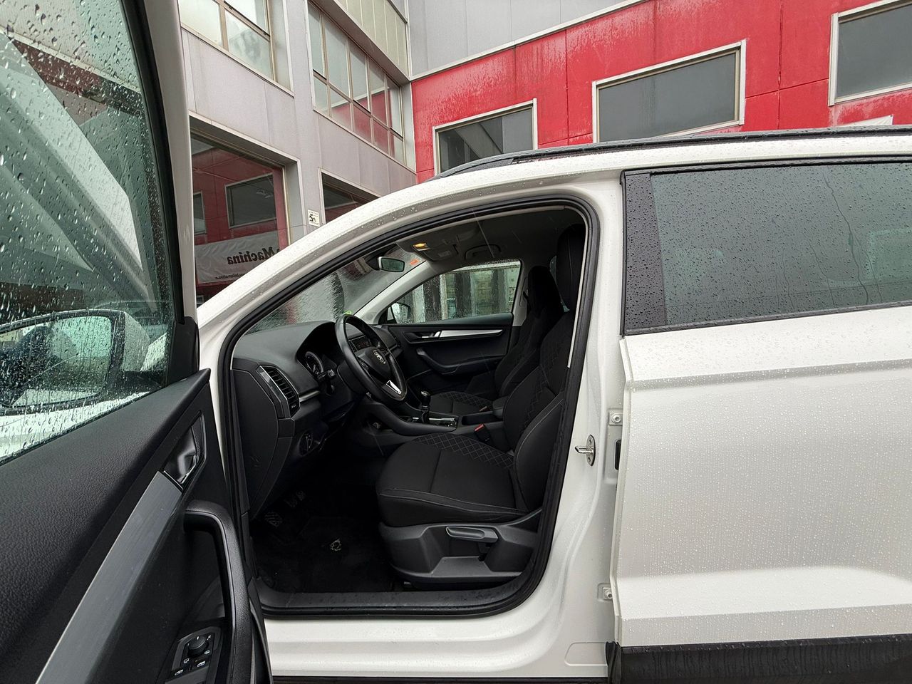 Skoda Karoq 1.0 TSI 85kW (115CV) Ambition - Foto 2