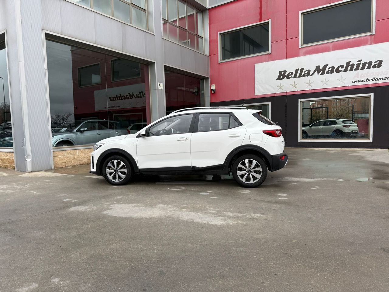 Kia Stonic 1.2 DPi 62kW (84CV) Drive Plus - Foto 2