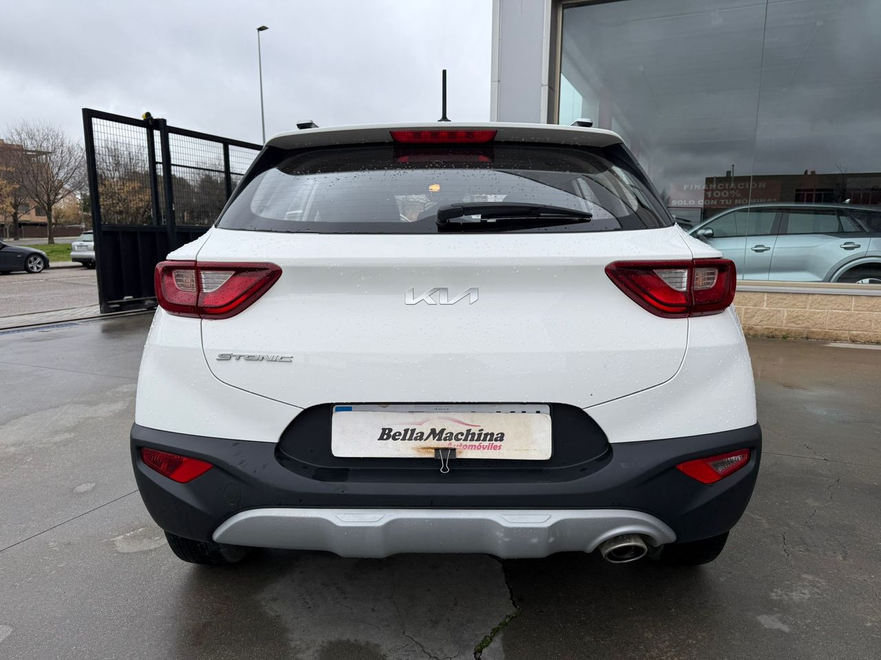 Kia Stonic 1.2 DPi 62kW (84CV) Drive Plus - Foto 2