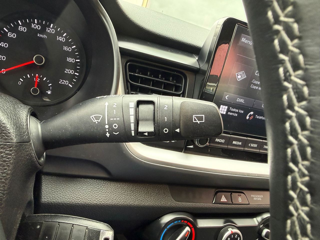 Kia Stonic 1.2 DPi 62kW (84CV) Drive Plus - Foto 2