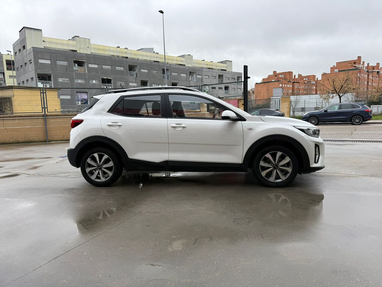 Kia Stonic 1.2 DPi 62kW (84CV) Drive Plus - Foto 2
