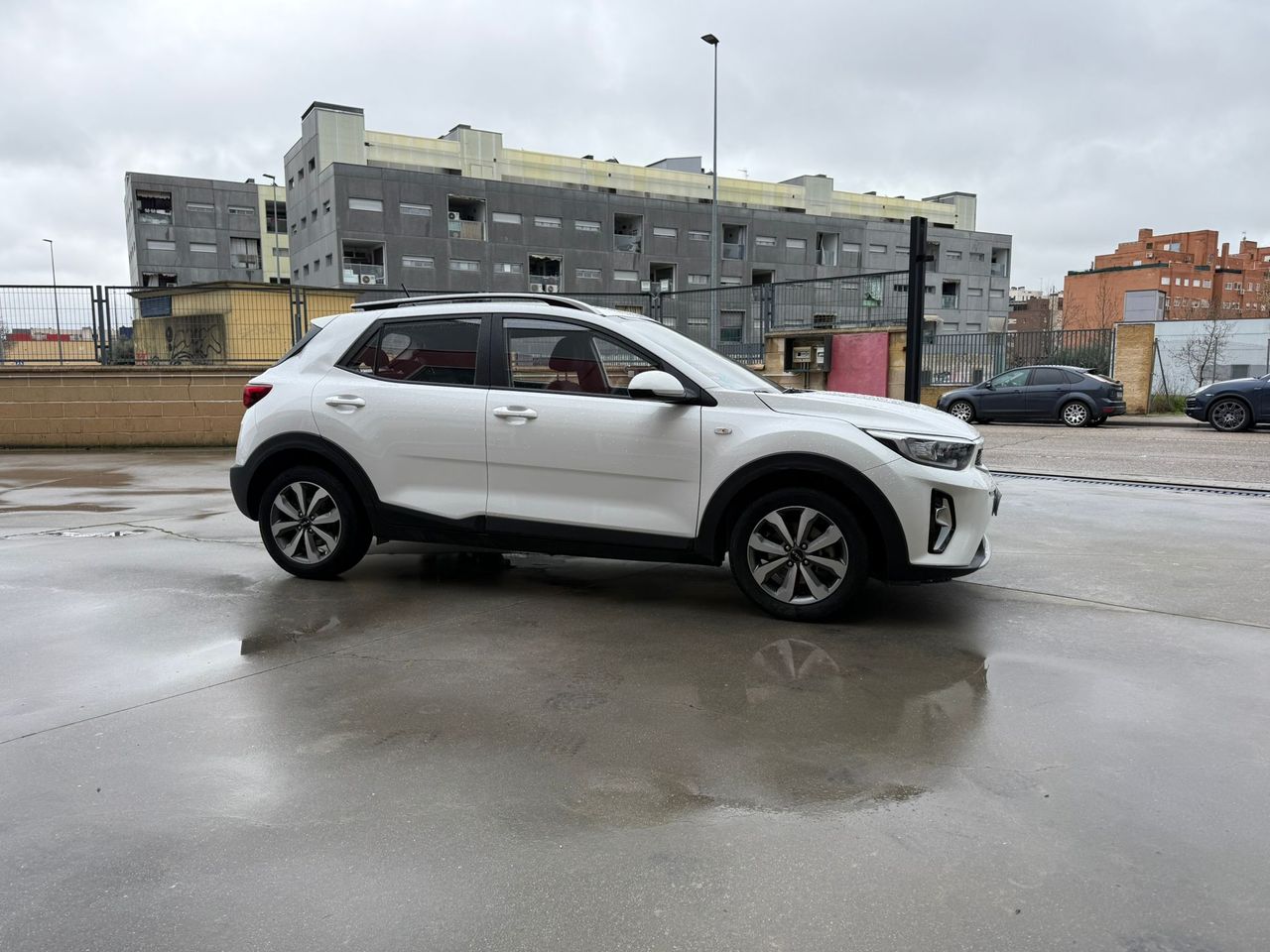 Kia Stonic 1.2 DPi 62kW (84CV) Drive Plus - Foto 2