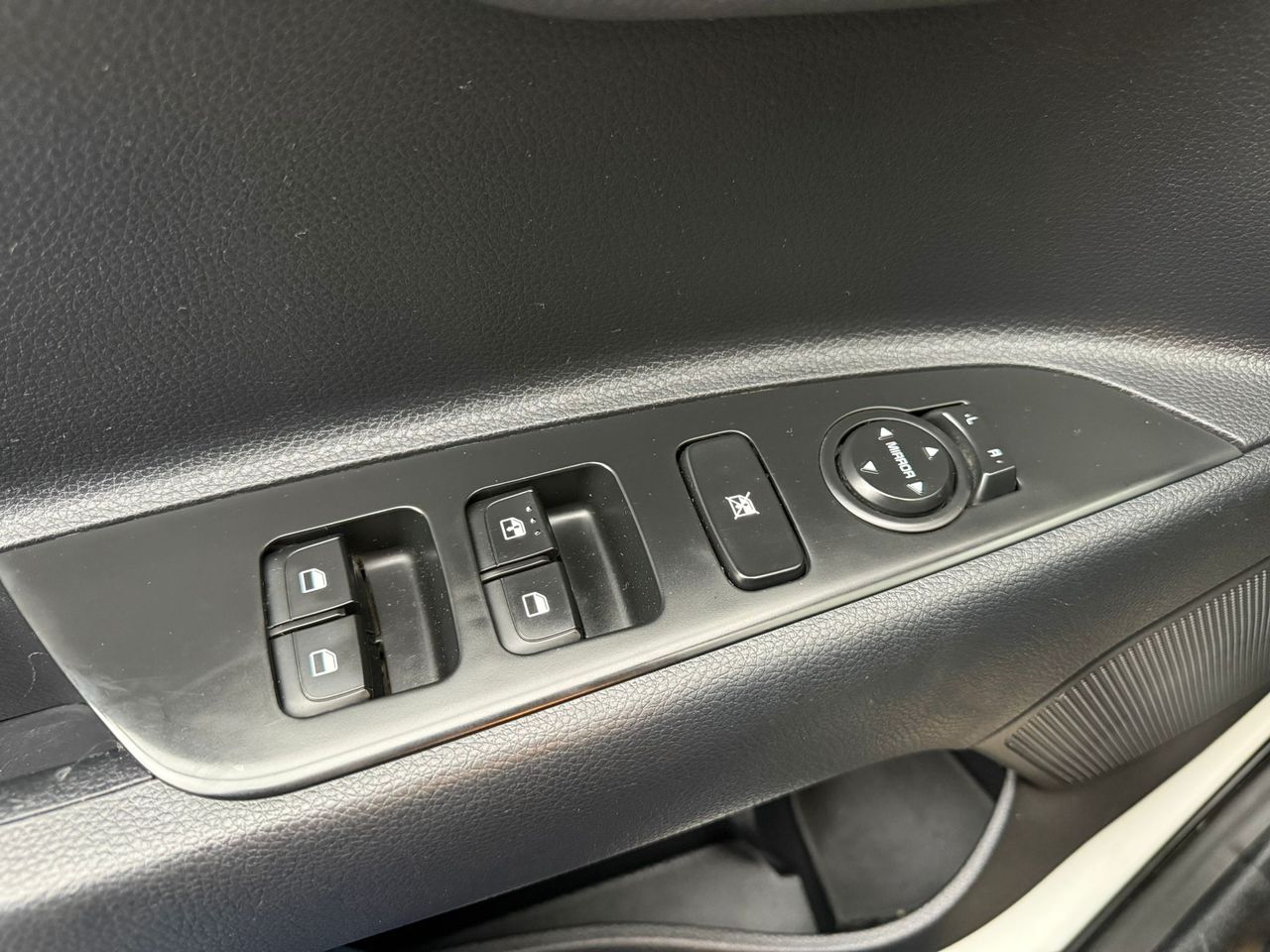 Kia Stonic 1.2 DPi 62kW (84CV) Drive Plus - Foto 2