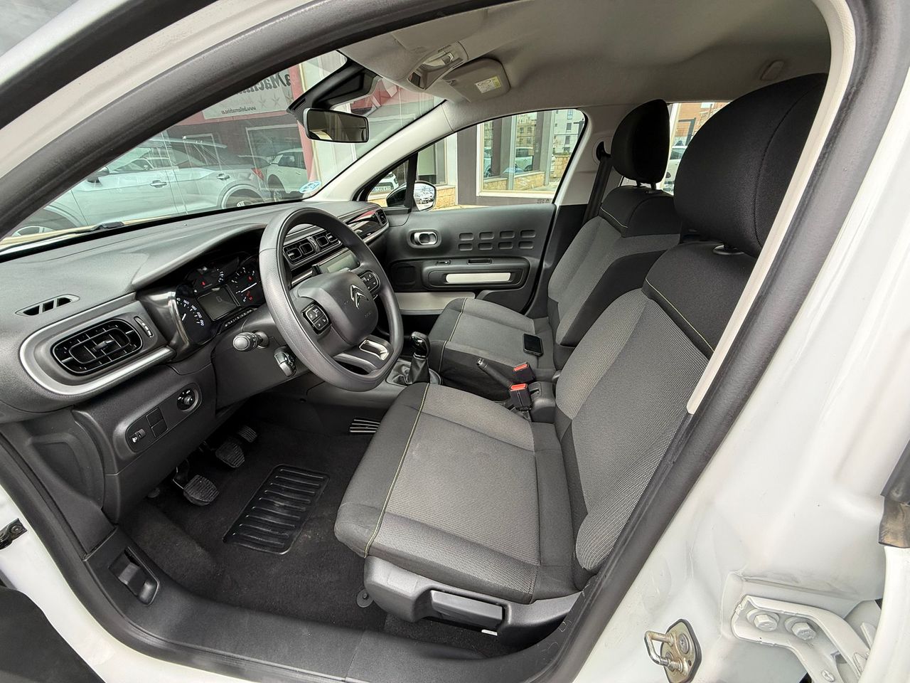 Citroën C3 PureTech 60KW (83CV) Feel - Foto 2