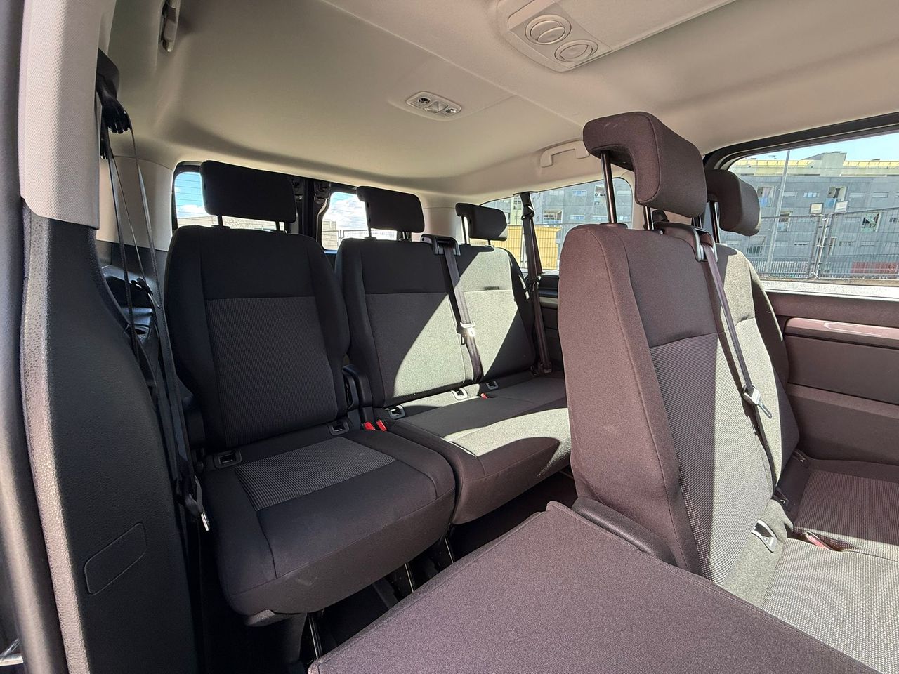 Toyota Proace Shuttle L2 2.0D 106kW (145CV) 6MT VX 9p - Foto 2