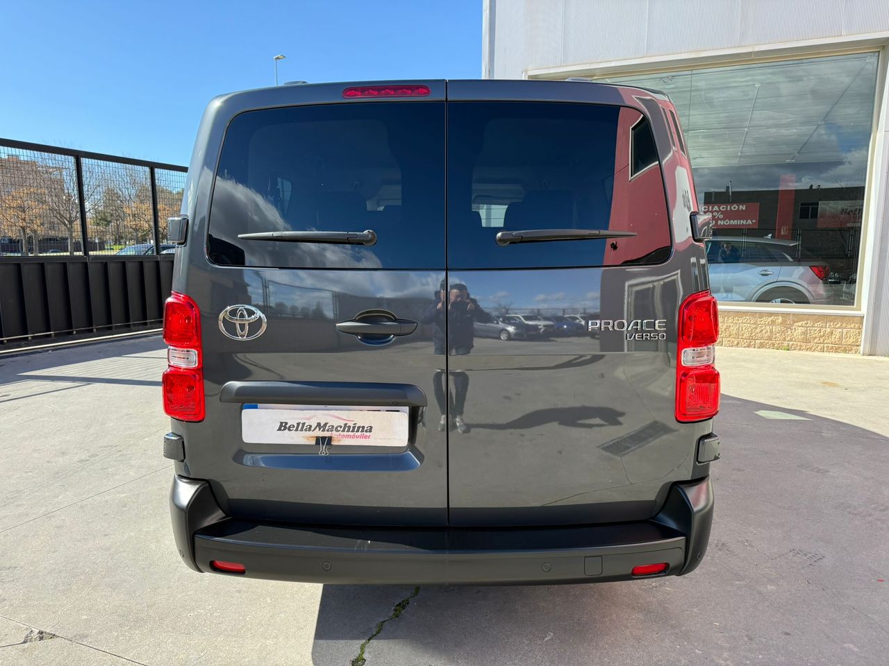Toyota Proace Shuttle L2 2.0D 106kW (145CV) 6MT VX 9p - Foto 2