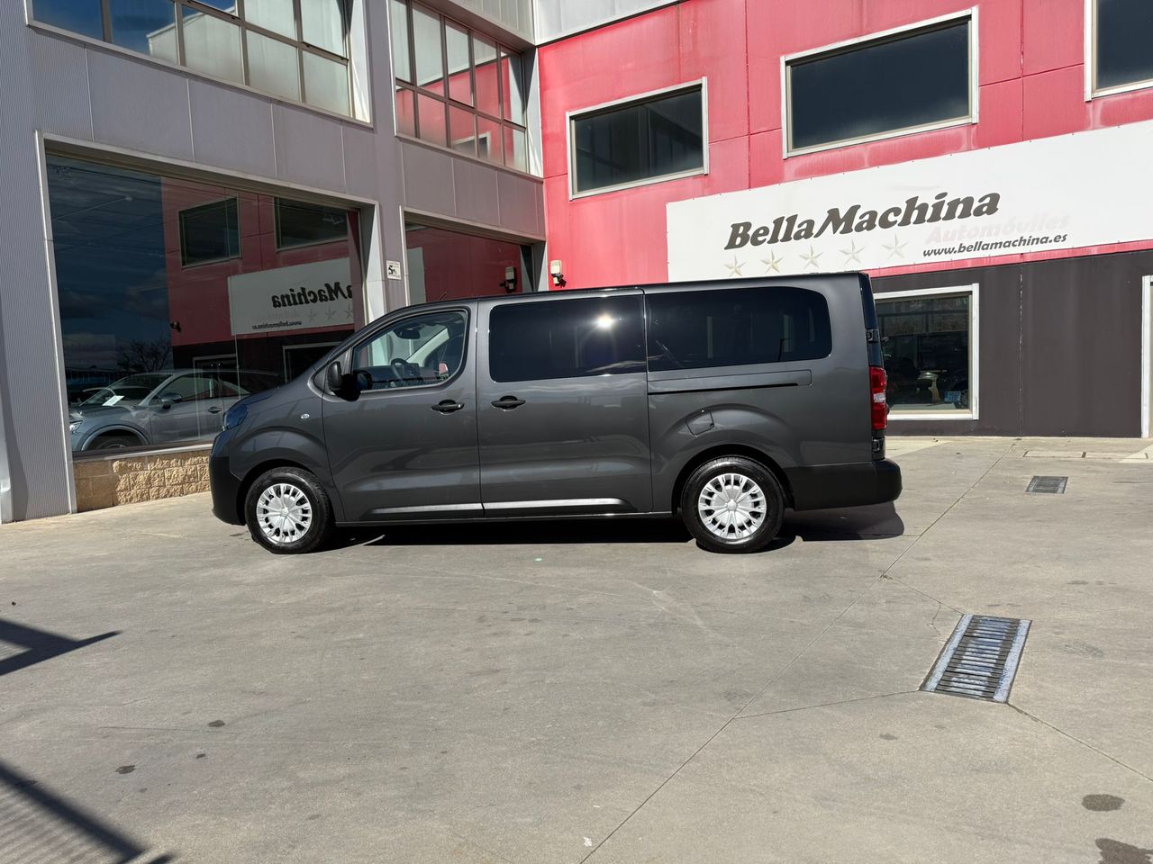 Toyota Proace Shuttle L2 2.0D 106kW (145CV) 6MT VX 9p - Foto 2