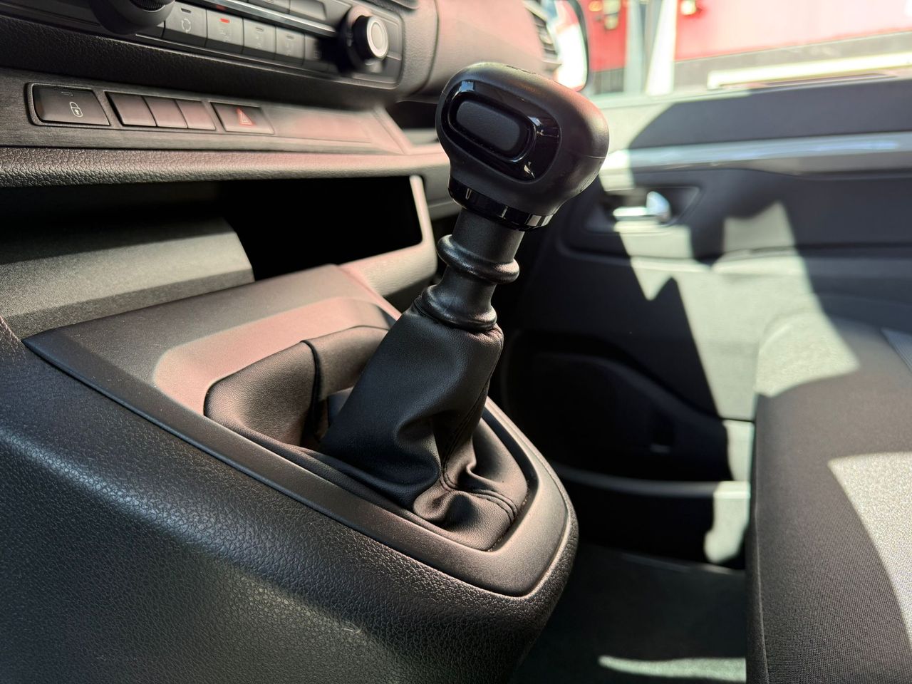 Toyota Proace Shuttle L2 2.0D 106kW (145CV) 6MT VX 9p - Foto 2