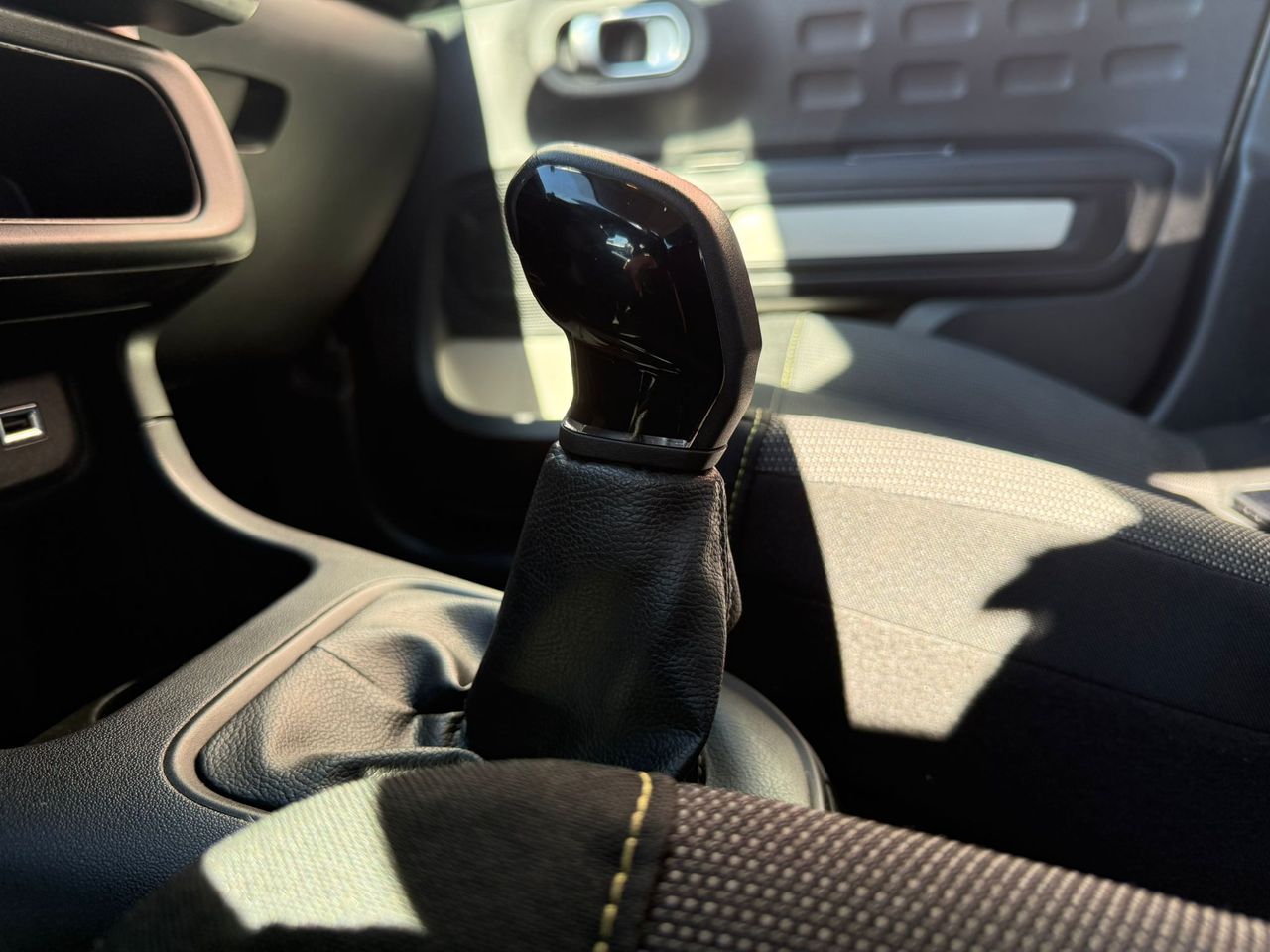 Citroën C3 PureTech 60KW (83CV) Feel - Foto 2