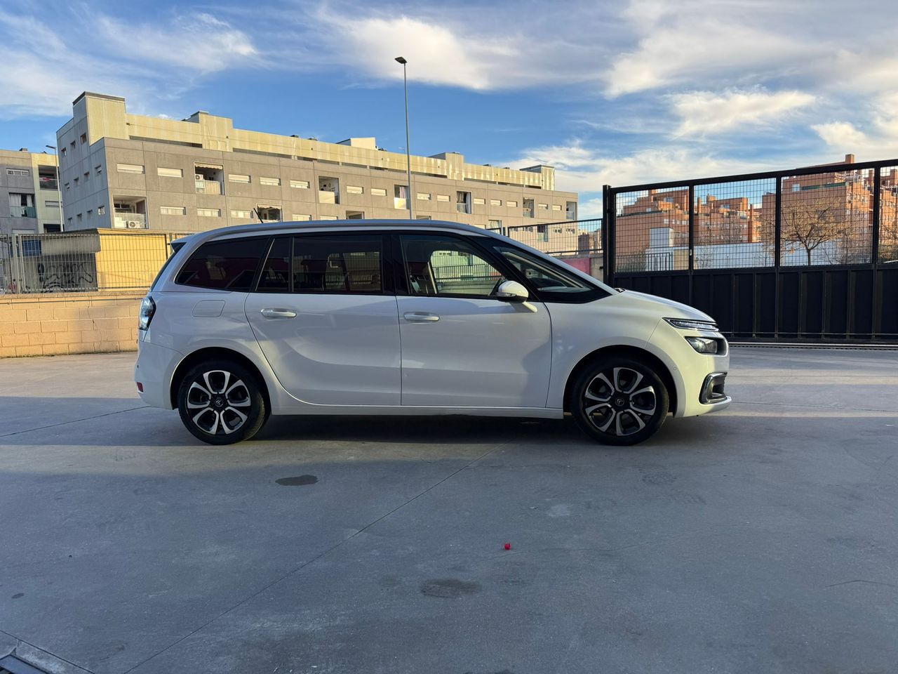 Citroën C4 Spacetourer PureTech 96KW (130CV) S&S 6v Shine - Foto 2