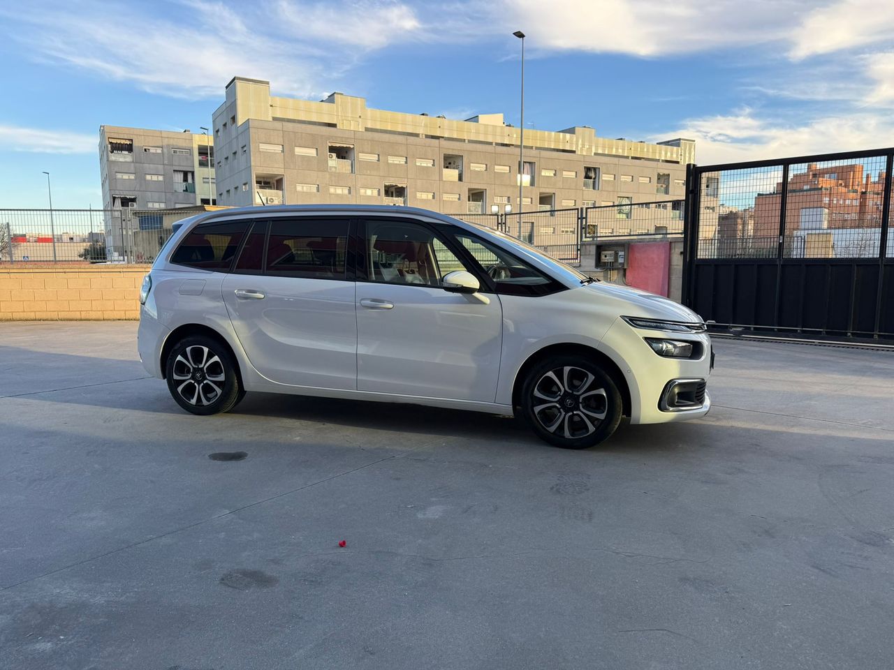 Citroën C4 Spacetourer PureTech 96KW (130CV) S&S 6v Shine - Foto 2