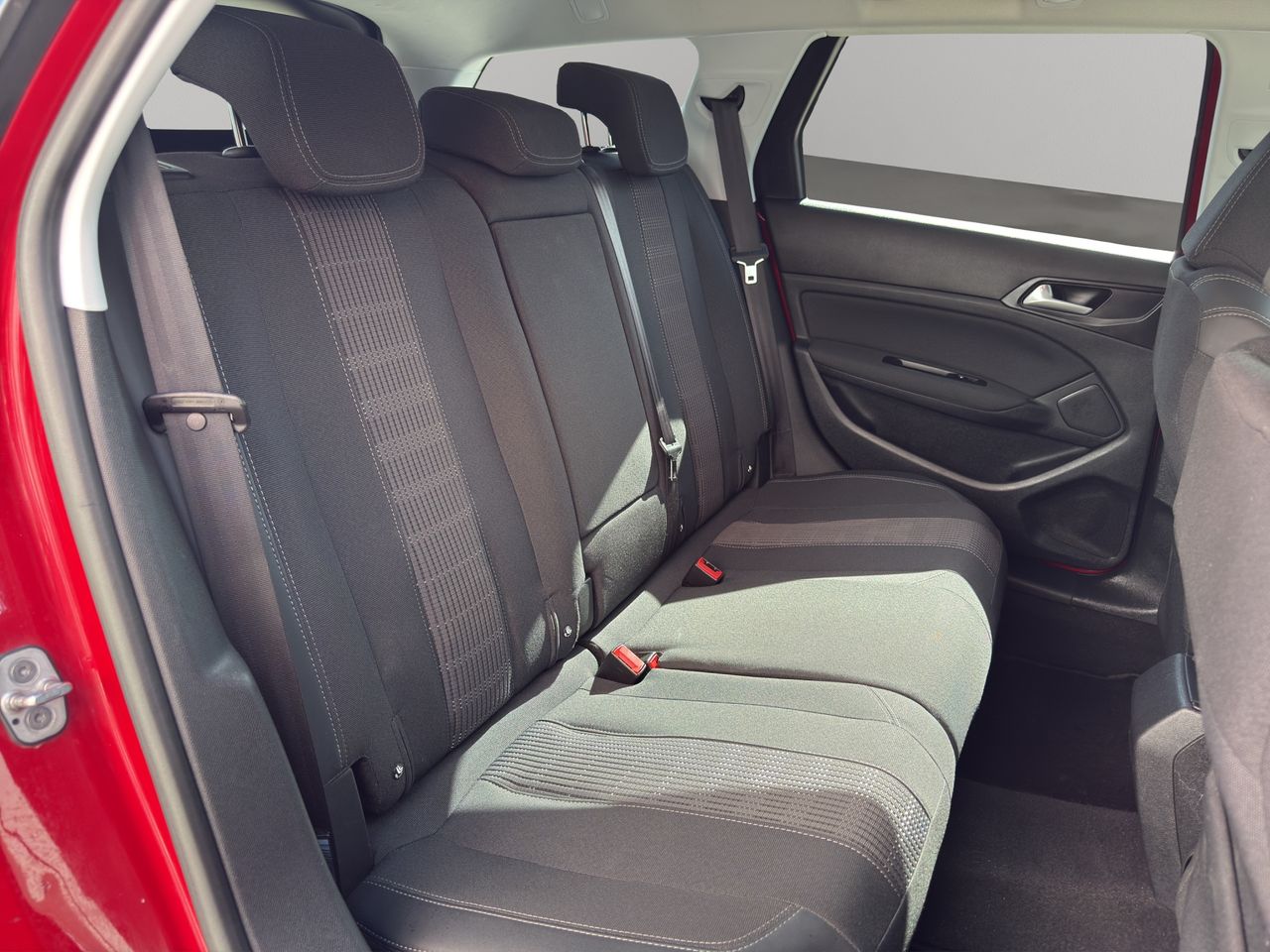 Peugeot 308 SW Allure Pack PureTech 130 S&S EAT8 - Foto 2