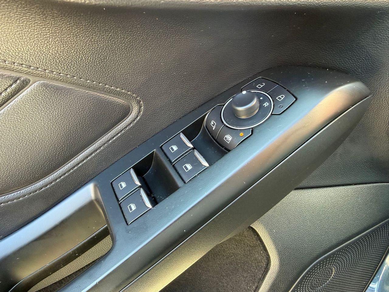 Ford Focus 1.0 Ecoboost MHEV 92kW ST-Line Auto SB - Foto 2