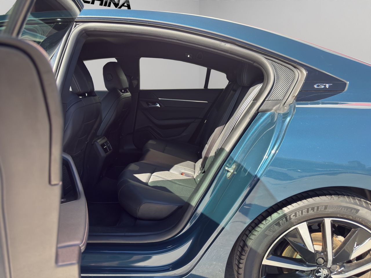 Peugeot 508 5P GT BlueHDi 130 S&S EAT8 - Foto 2