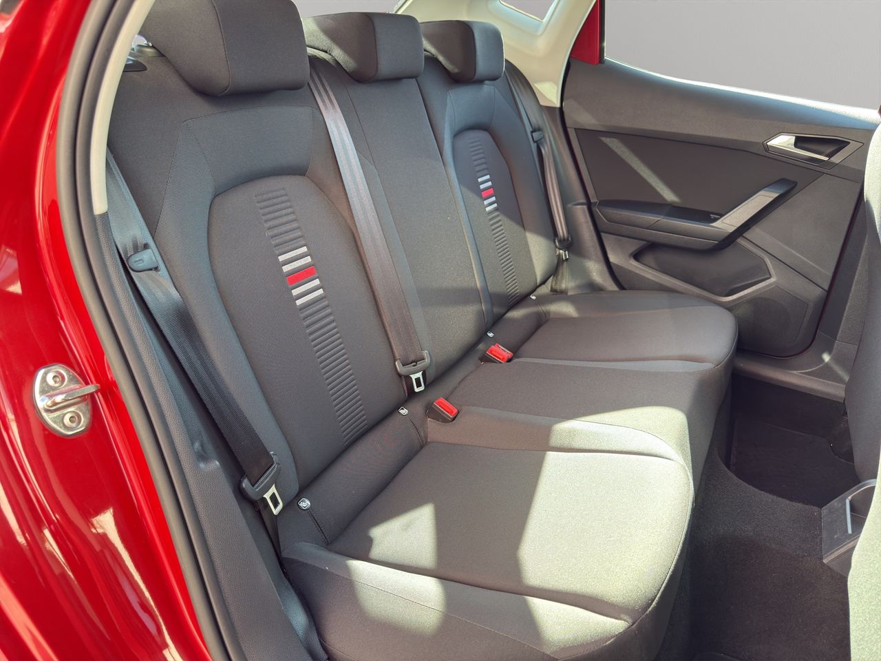 Seat Ibiza 1.6 TDI 85kW (115CV) FR - Foto 2