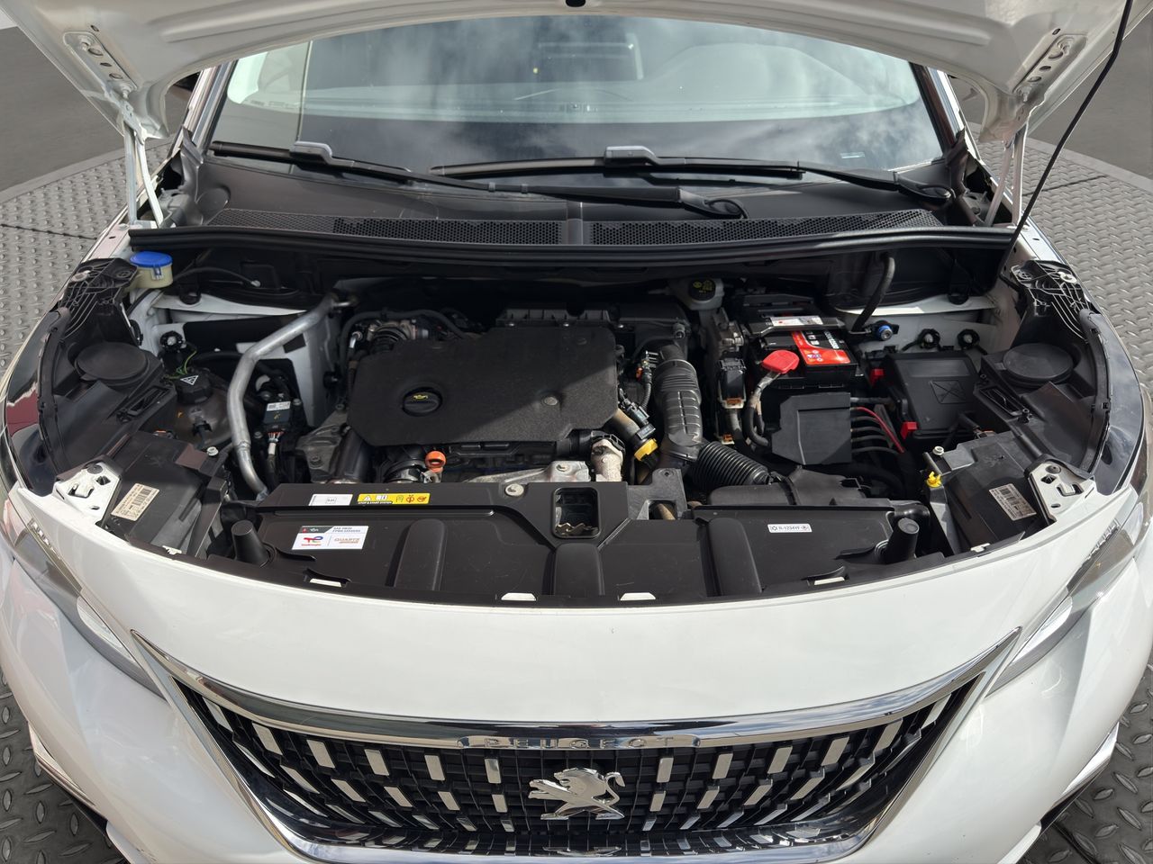 Peugeot 3008 1.5 BlueHDi 96kW (130CV) S&S Allure EAT8 - Foto 2