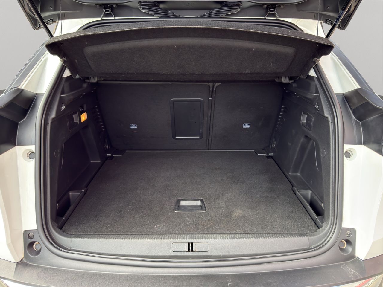 Peugeot 3008 1.5 BlueHDi 96kW (130CV) S&S Allure EAT8 - Foto 2