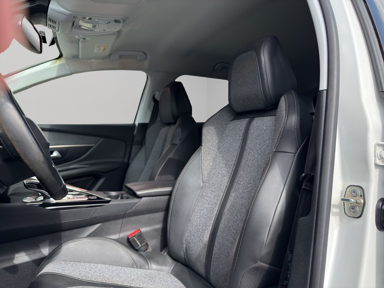 Peugeot 3008 1.5 BlueHDi 96kW (130CV) S&S Allure EAT8 - Foto 2