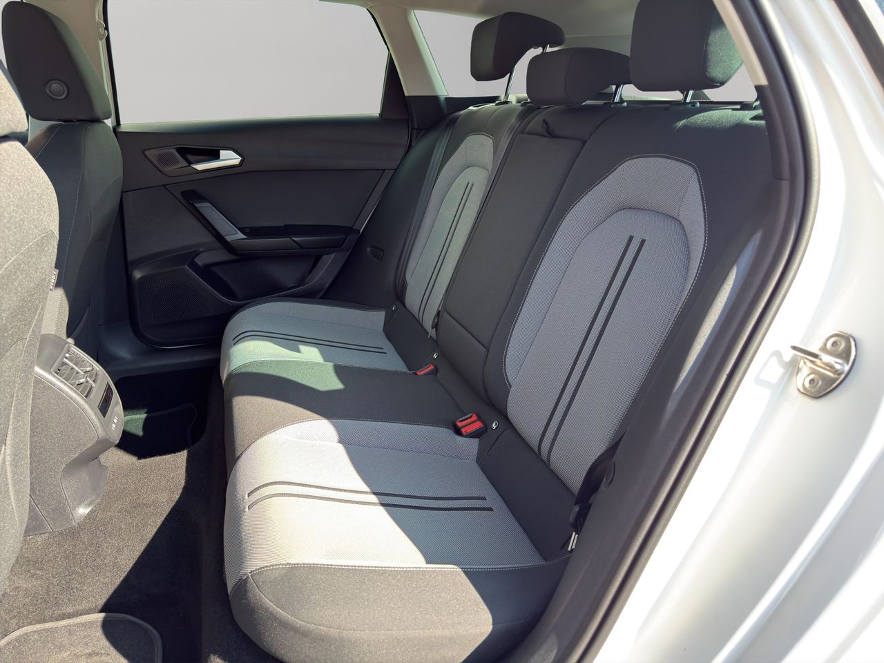 Seat Leon 2.0 TDI 85kW S&S Style Go - Foto 2