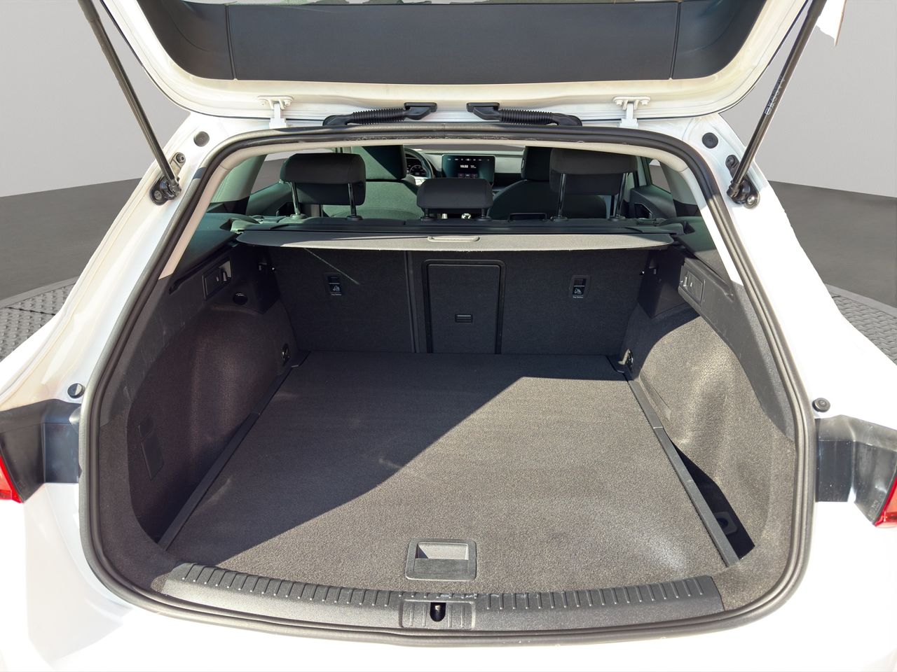 Seat Leon 2.0 TDI 85kW S&S Style Go - Foto 2