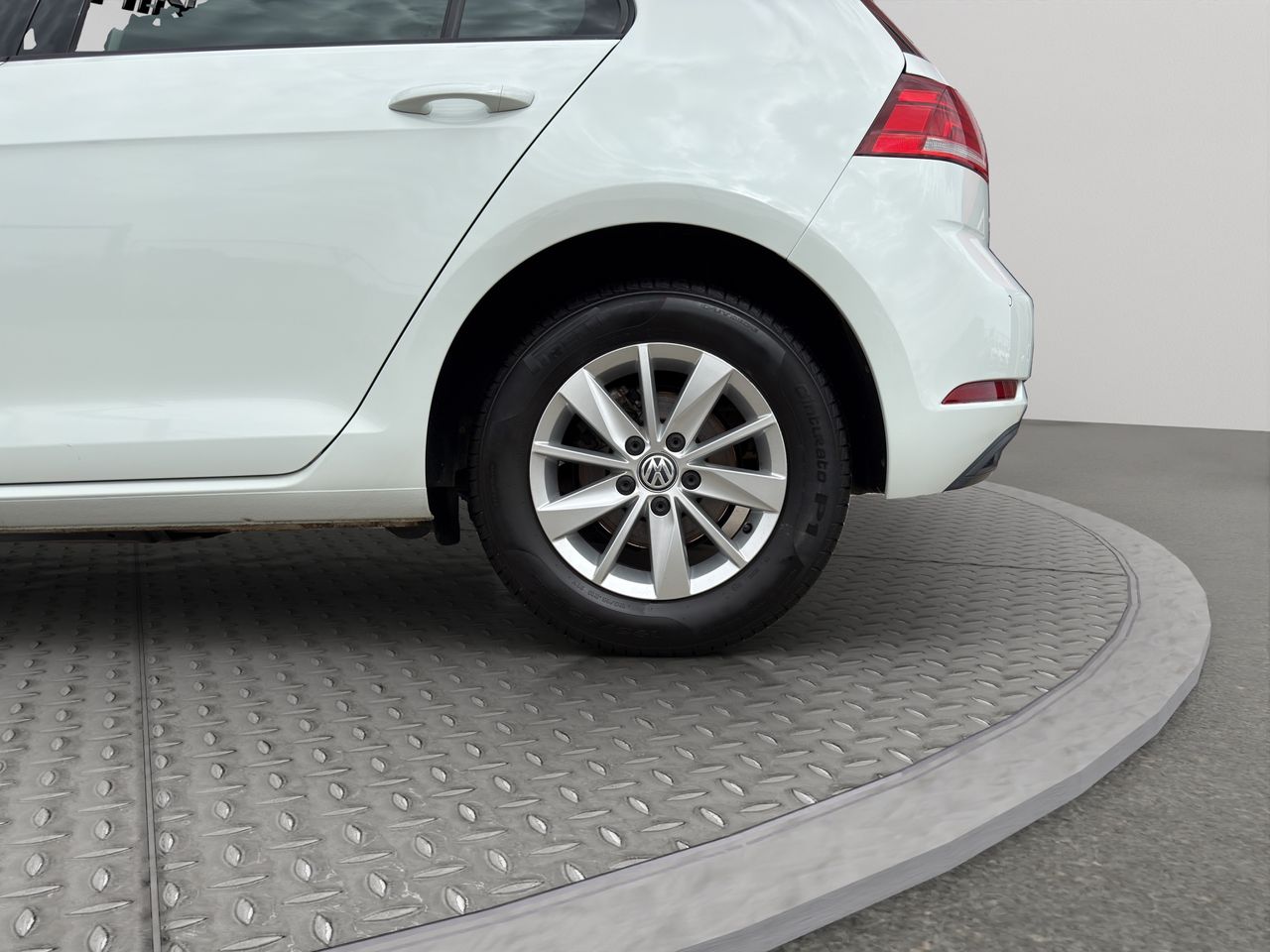 Volkswagen Golf Last Edition 1.6 TDI 85kW (115CV) - Foto 2