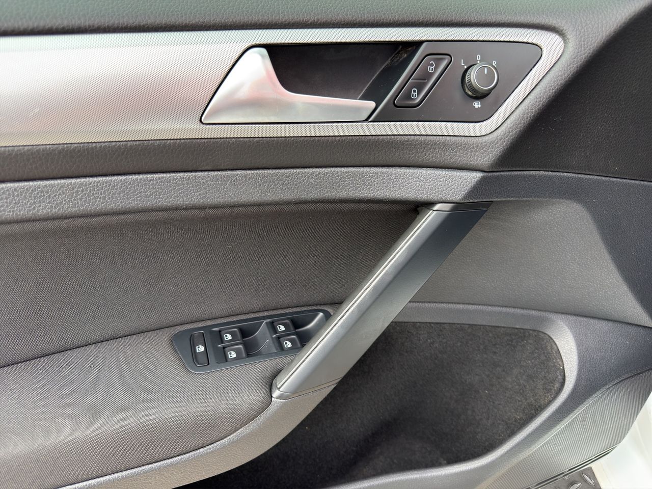 Volkswagen Golf Last Edition 1.6 TDI 85kW (115CV) - Foto 2