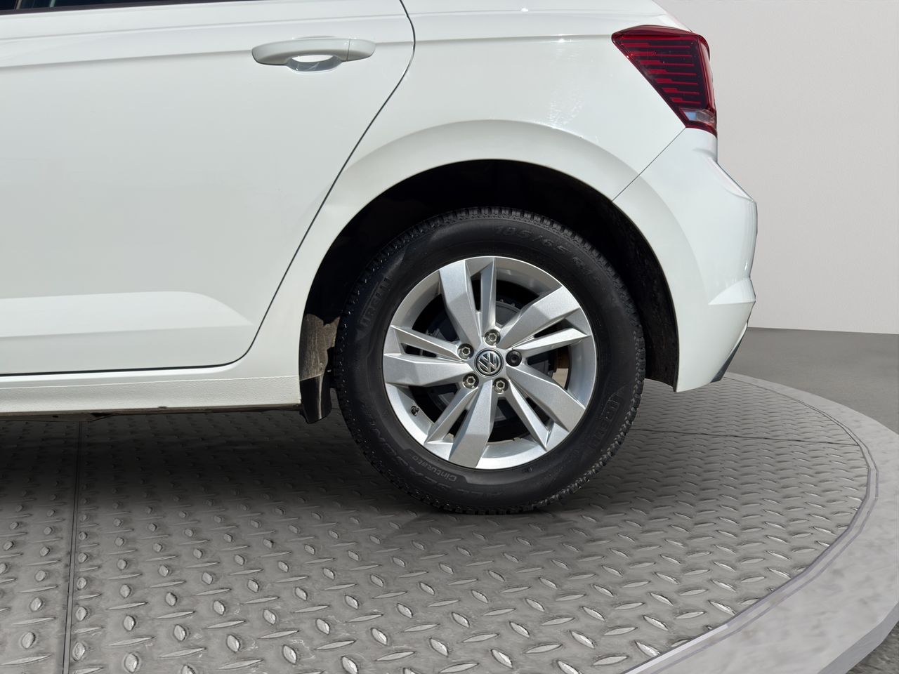 Volkswagen Polo Advance 1.6 TDI 70kW (95CV) - Foto 2