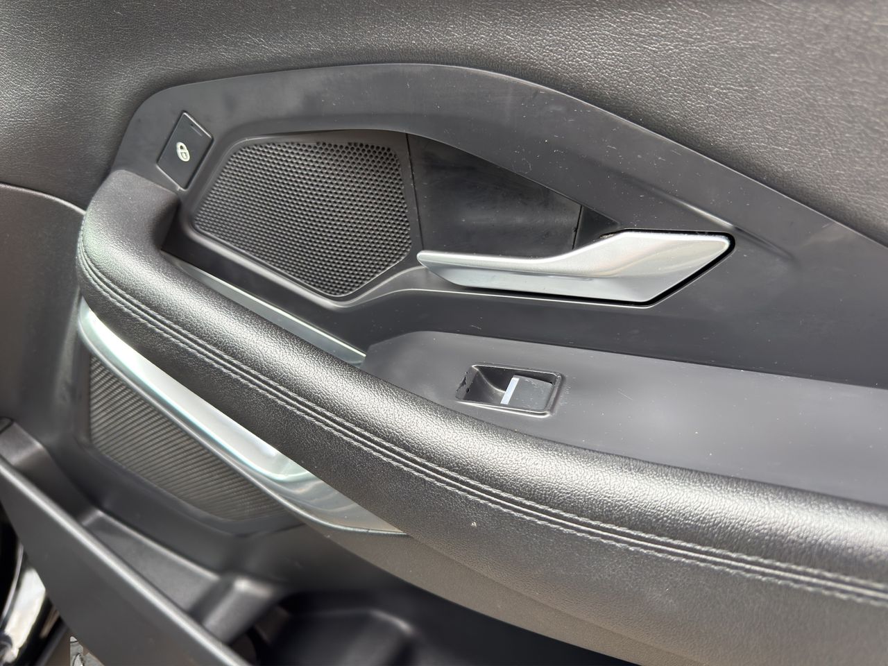 Jaguar E-Pace 2.0D 110kW R-Dynamic 4WD Auto - Foto 2