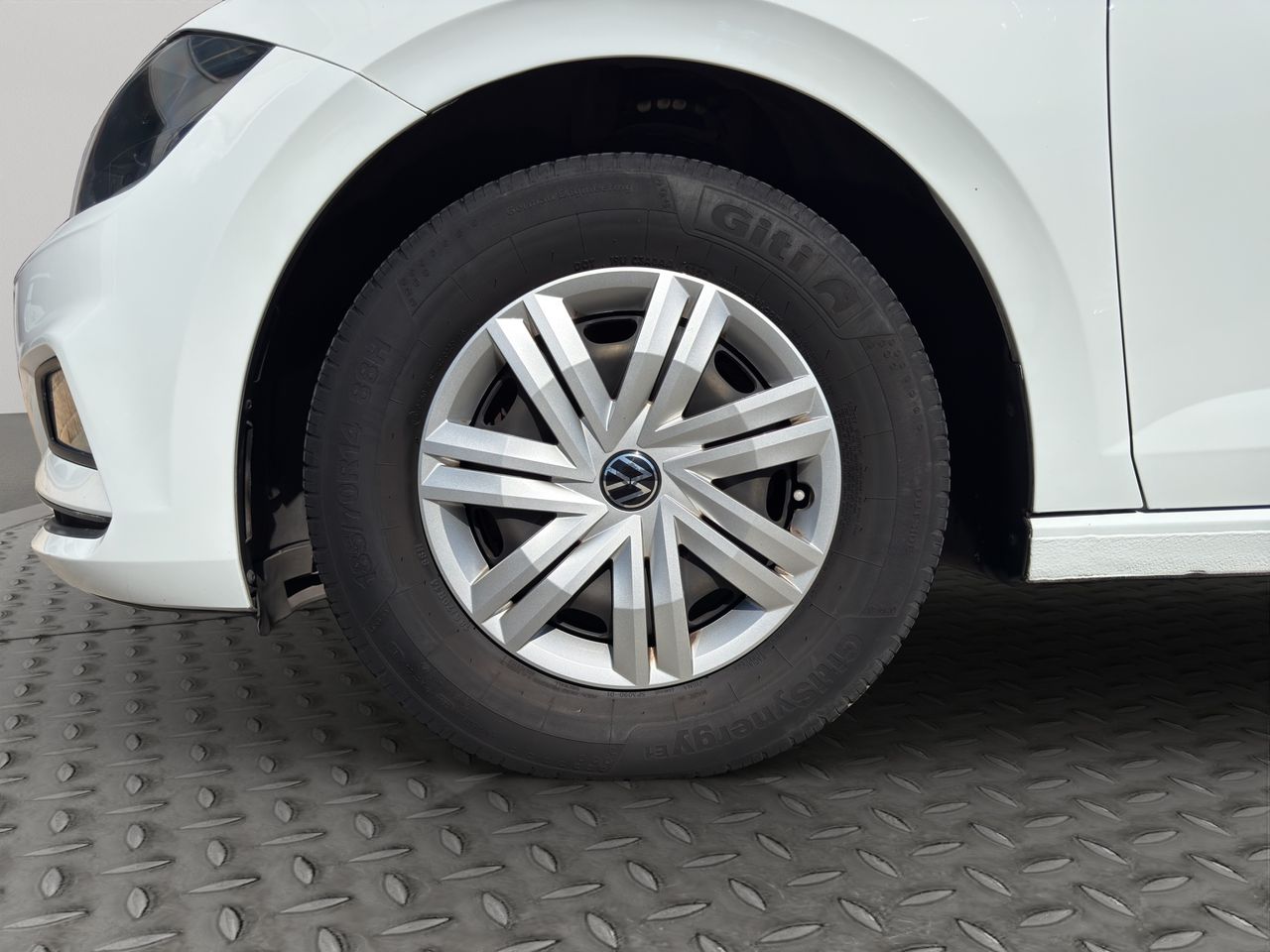 Volkswagen Polo Edition 1.0 59kW (80CV) - Foto 2