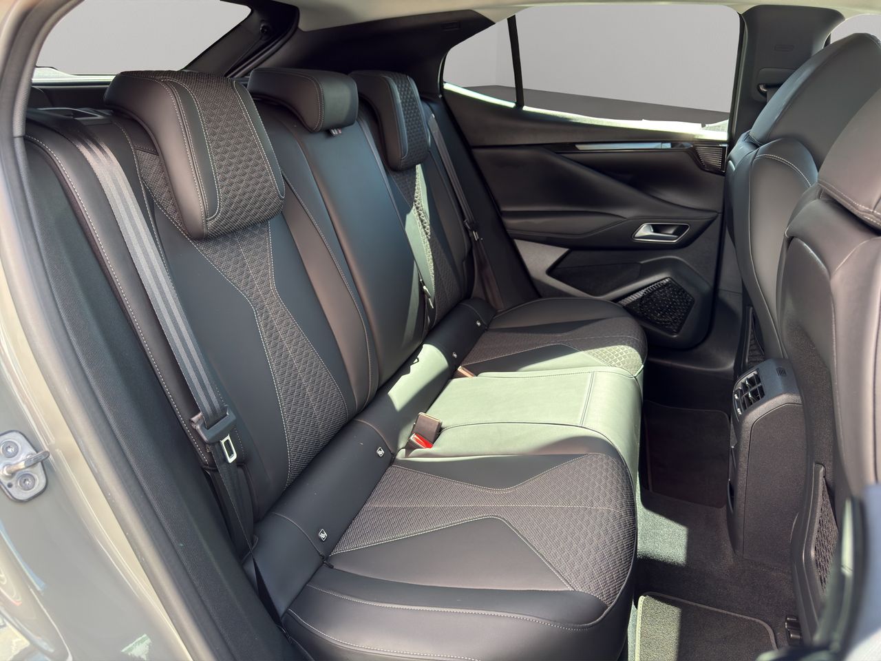 DS DS 4 Crossback 131 cv - Foto 2