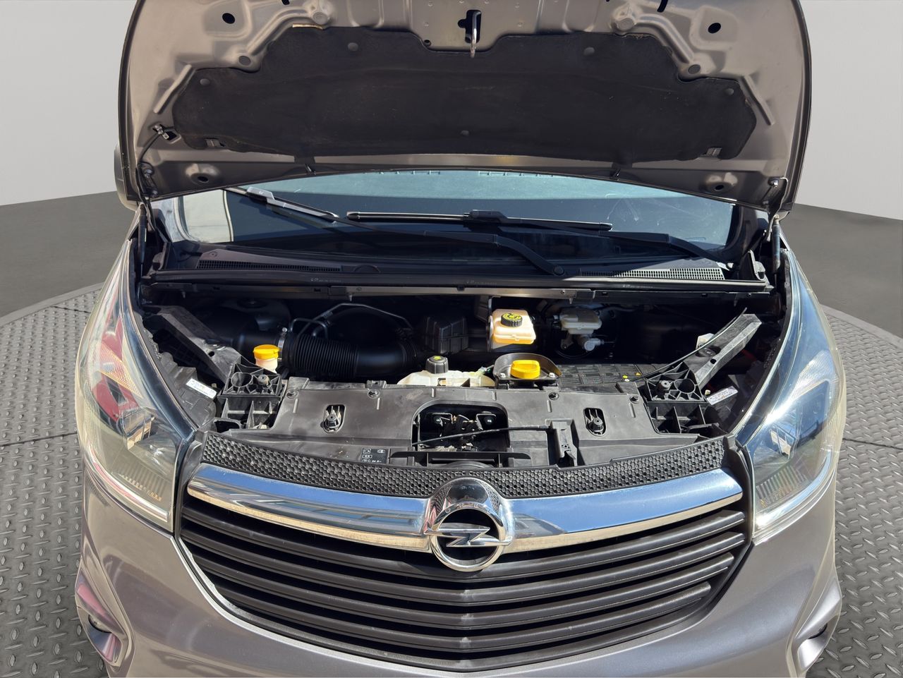 Opel Vivaro L1 9 PLAZAS - Foto 2