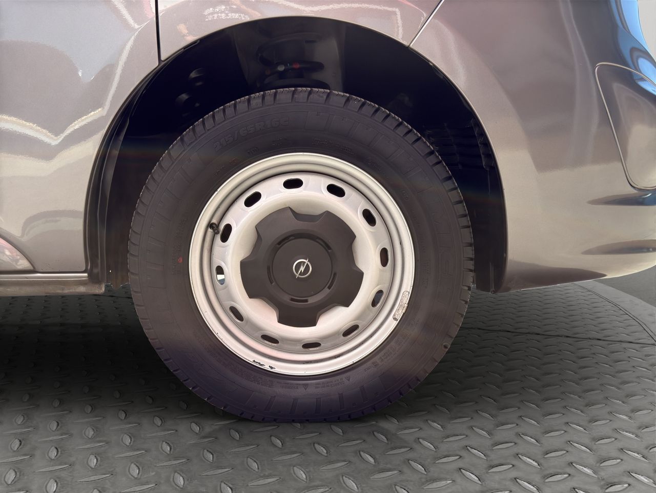 Opel Vivaro L1 9 PLAZAS - Foto 2