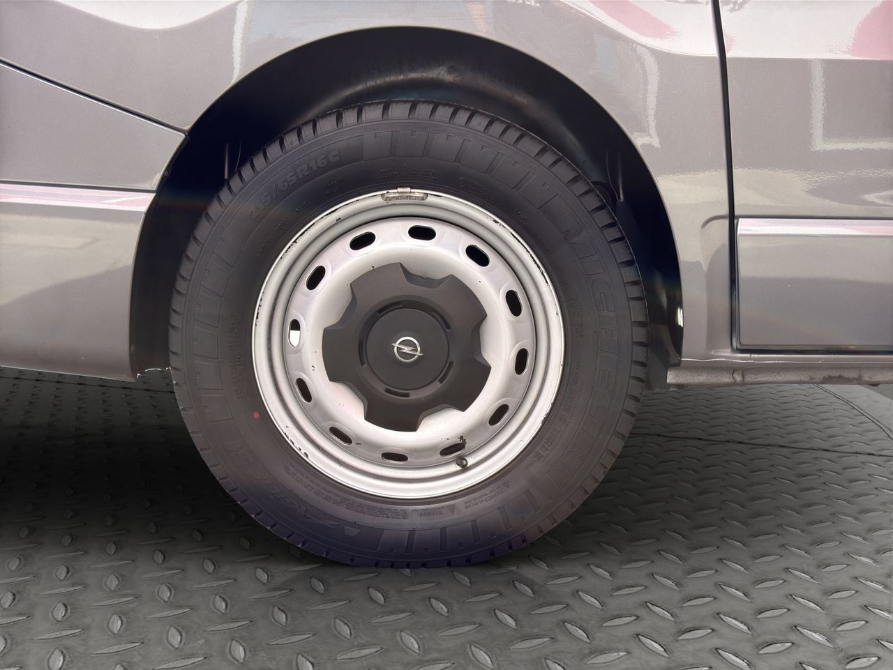 Opel Vivaro L1 9 PLAZAS - Foto 2