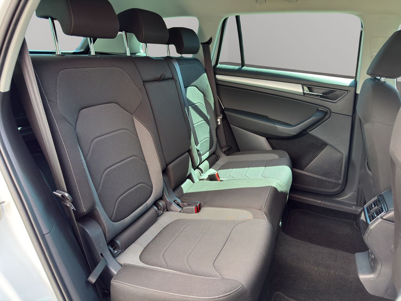 Skoda Kodiaq 1.5 TSI 110KW (150cv) 4x2 Ambition - Foto 2