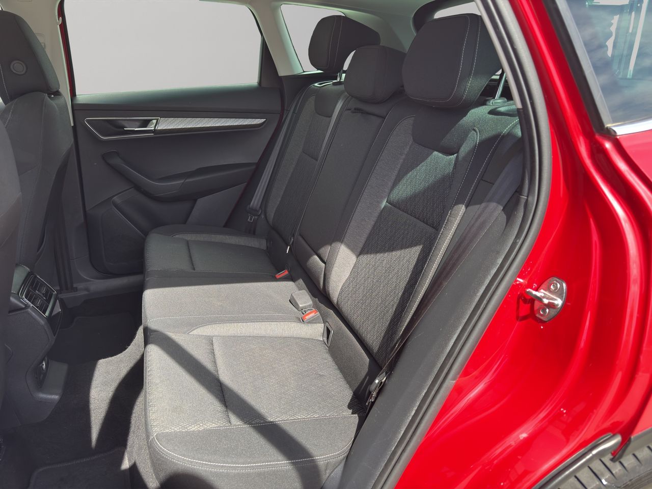 Skoda Karoq 1.5 TSI 110kW (150CV) DSG ACT Style - Foto 2