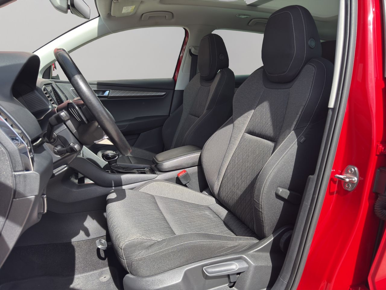 Skoda Karoq 1.5 TSI 110kW (150CV) DSG ACT Style - Foto 2