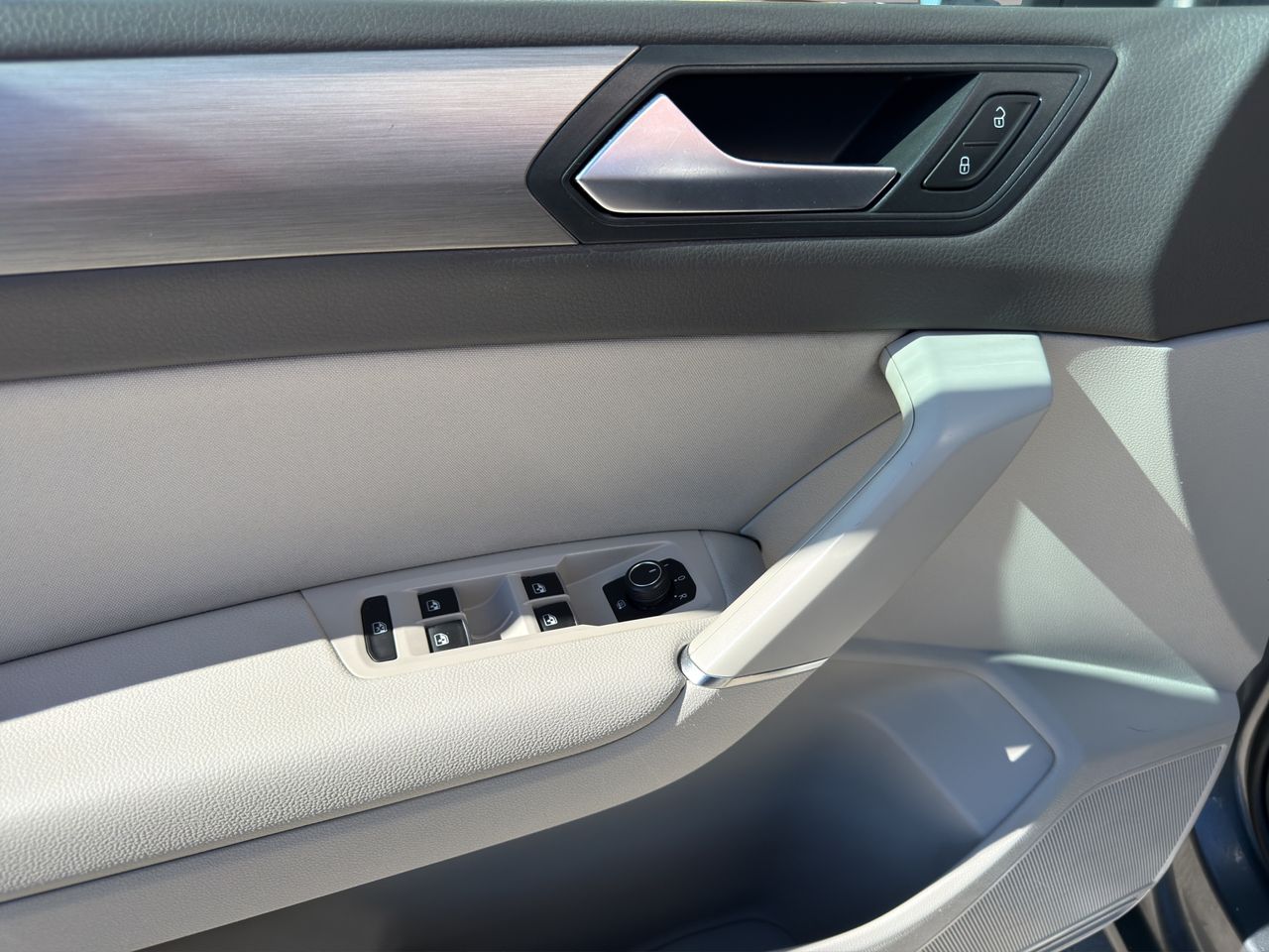 Volkswagen Touran Advance 1.4 TSI 150CV BMT - Foto 2