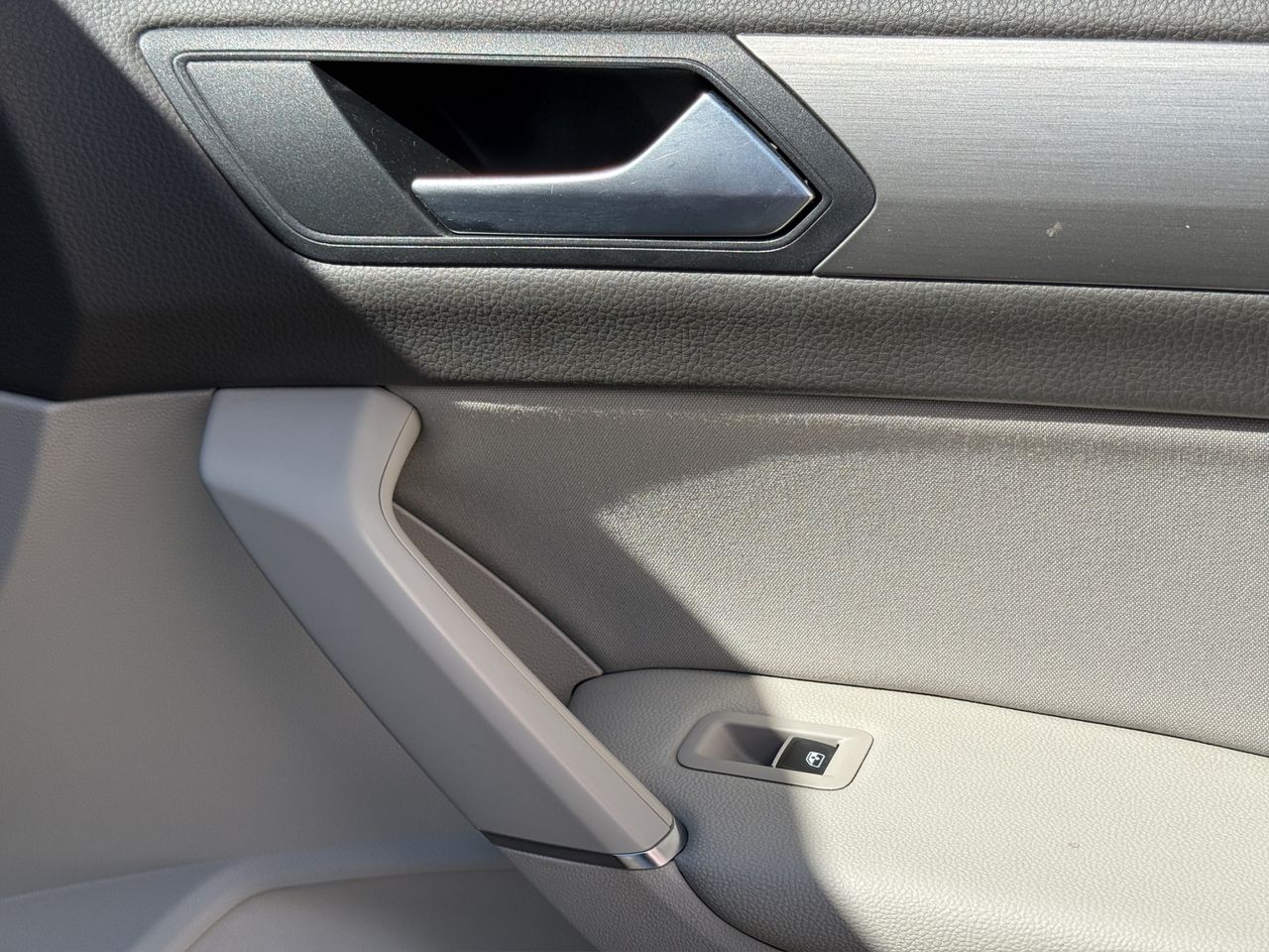 Volkswagen Touran Advance 1.4 TSI 150CV BMT - Foto 2