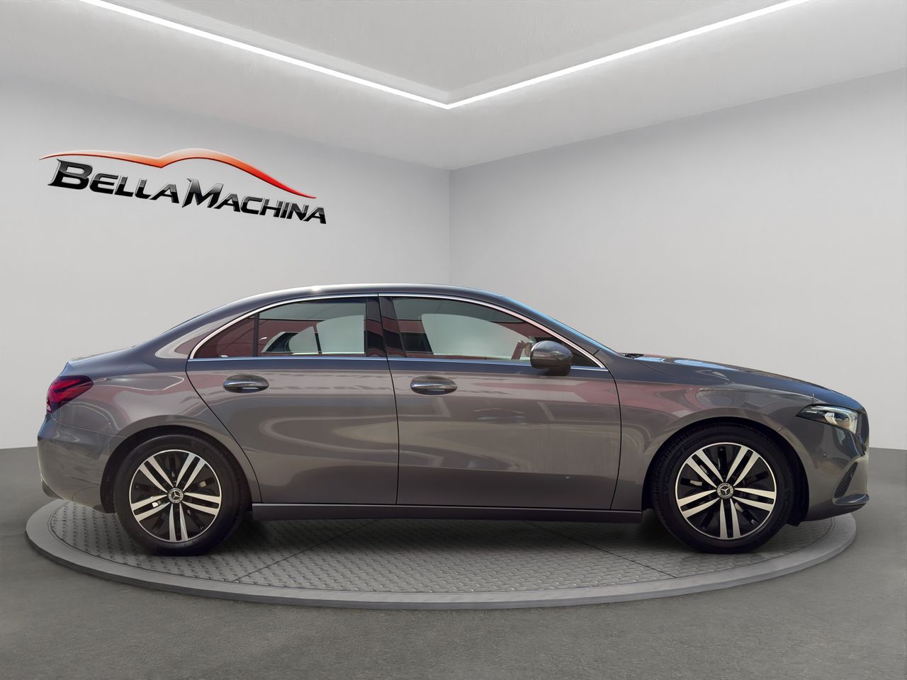 Mercedes Clase A Sedán A 180 d - Foto 2