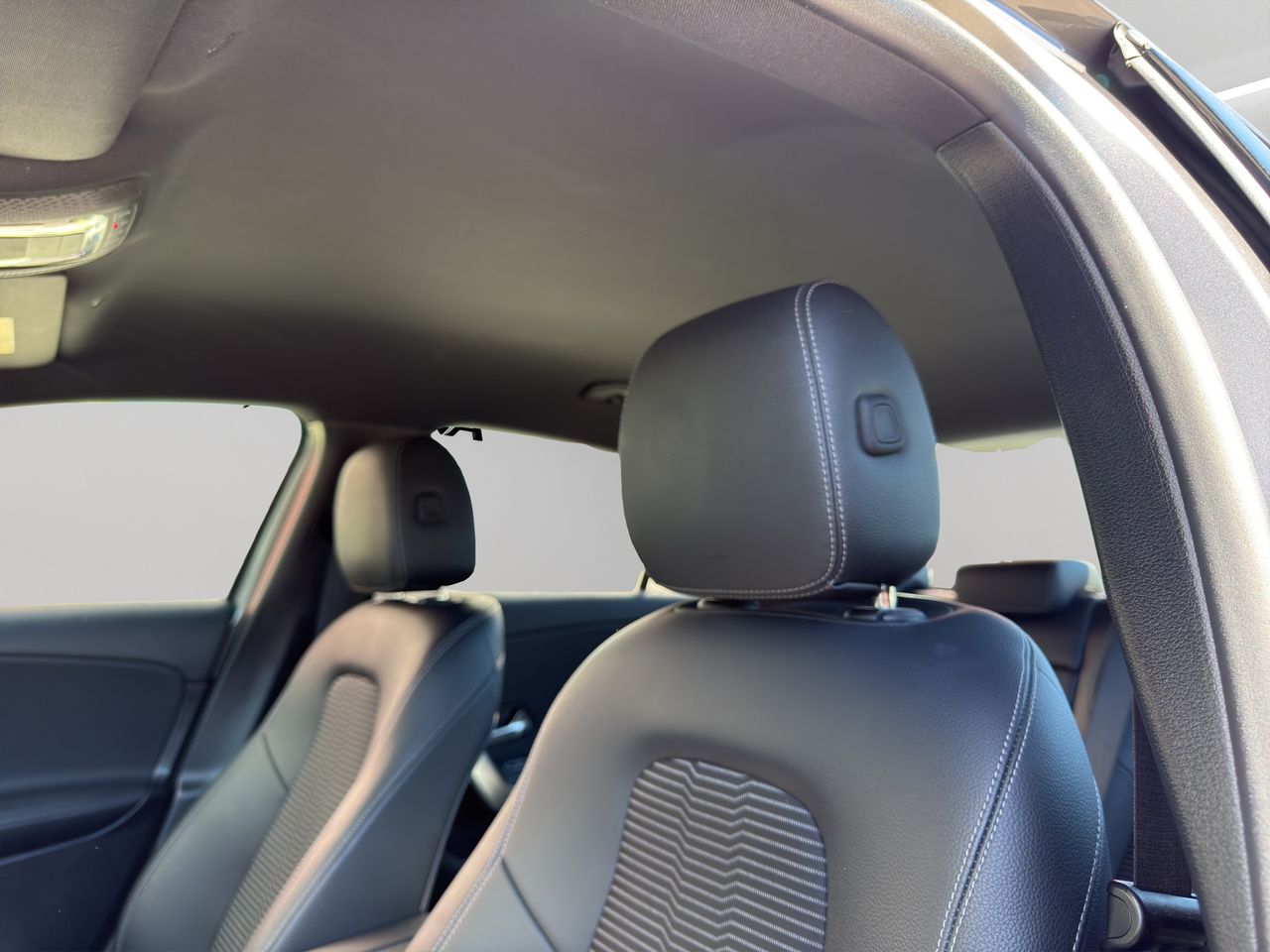 Mercedes Clase A Sedán A 180 d - Foto 2
