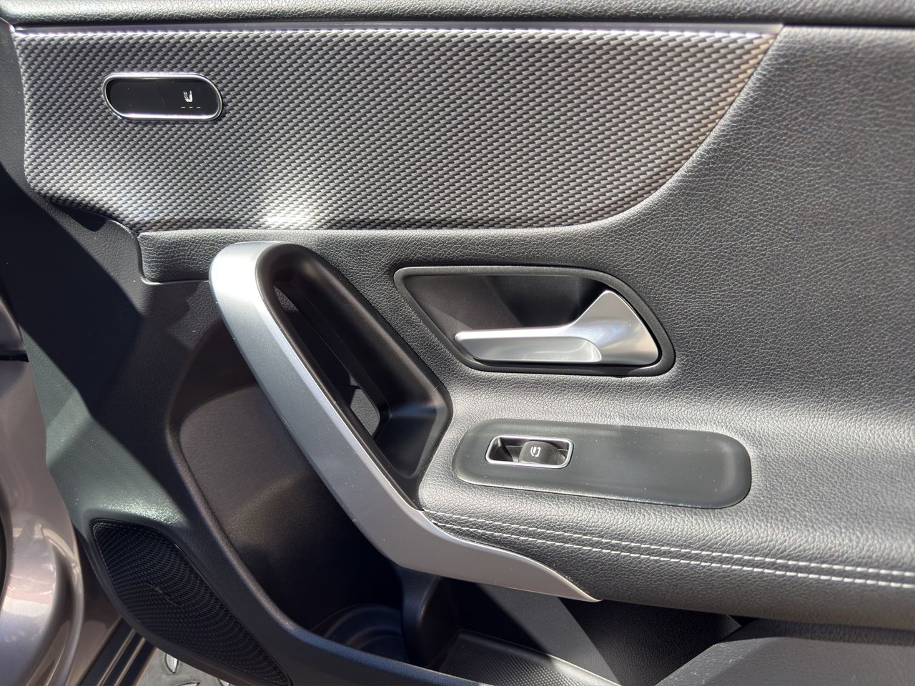 Mercedes Clase A Sedán A 180 d - Foto 2