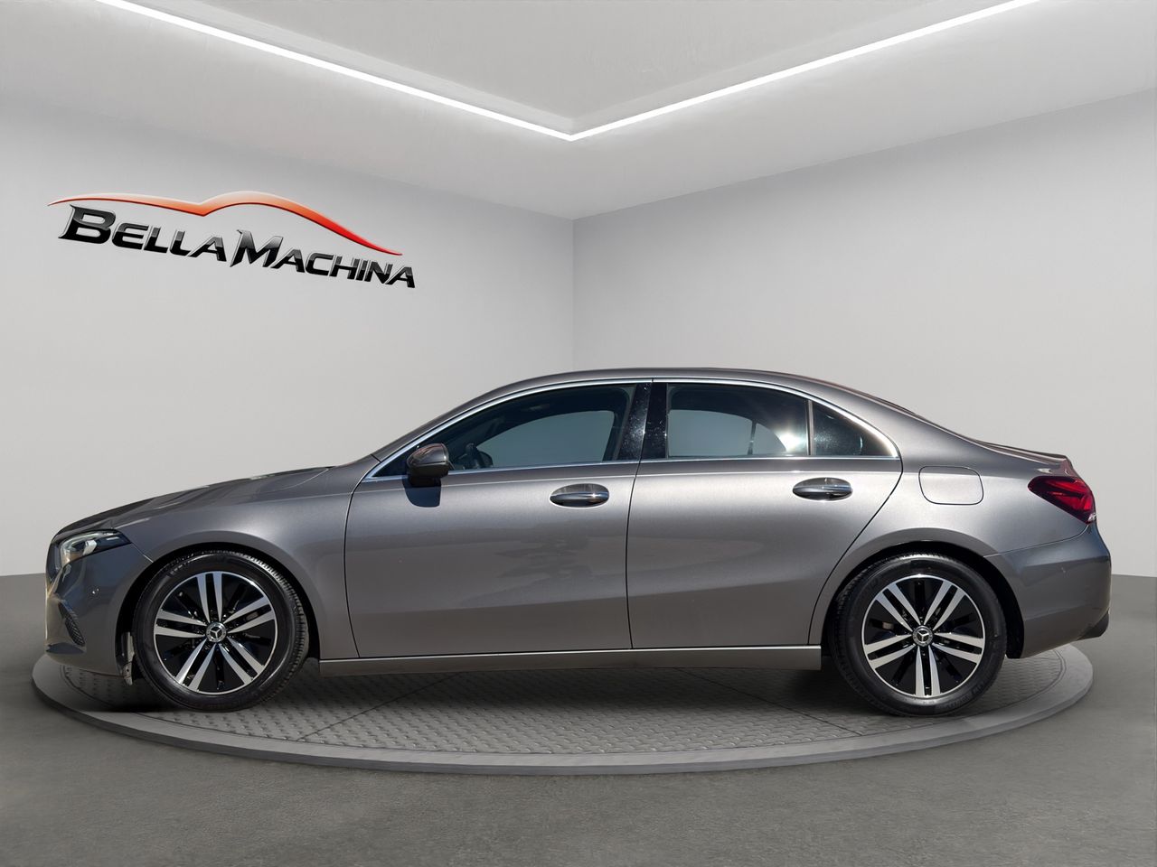 Mercedes Clase A Sedán A 180 d - Foto 2