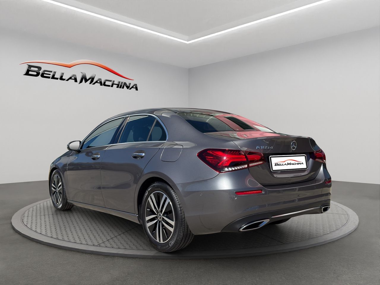 Mercedes Clase A Sedán A 180 d - Foto 2