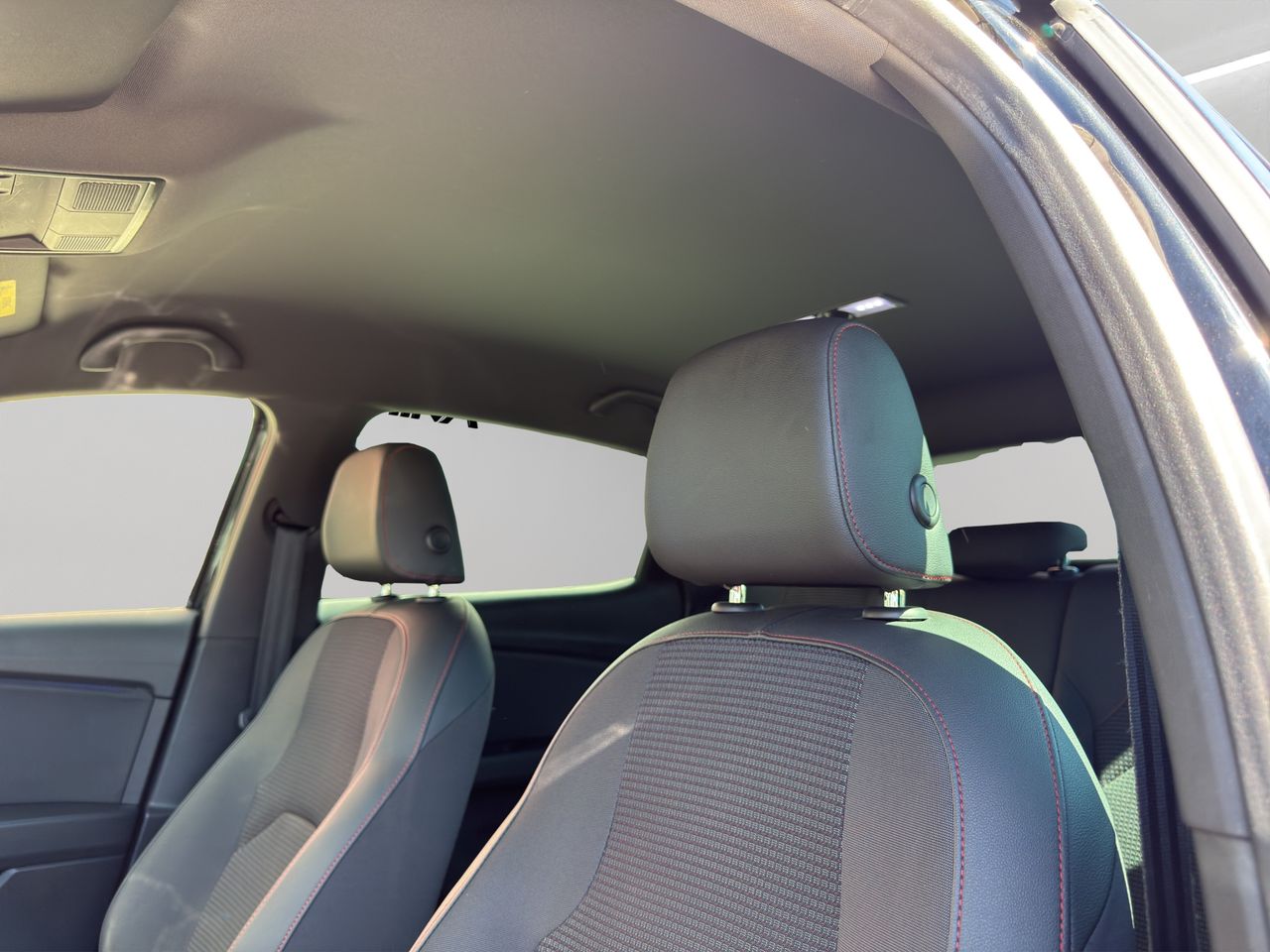 Seat Leon 2.0 TDI 110kW (150CV) S&S FR Fast Ed - Foto 2